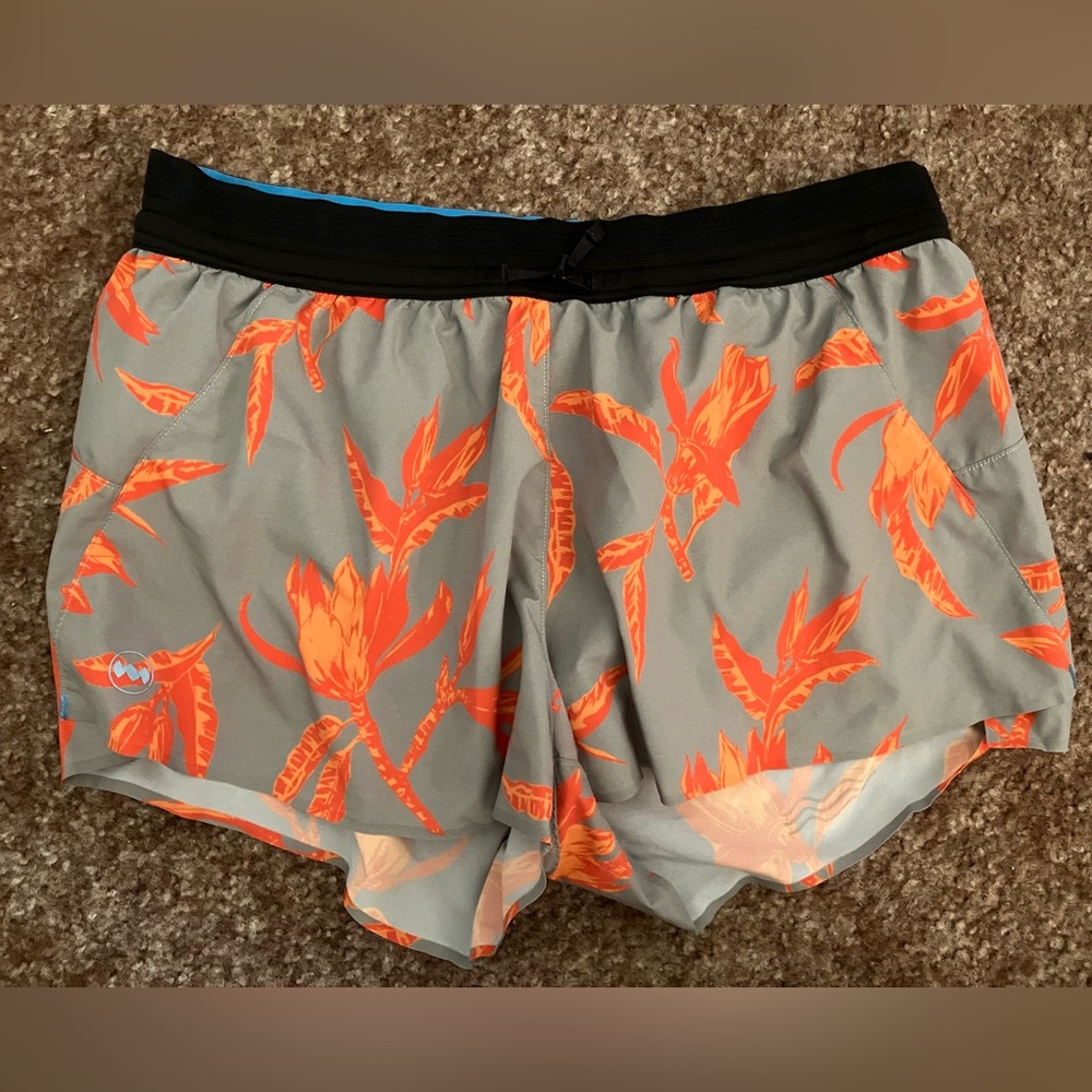 Janji 2.5" running shorts Size M